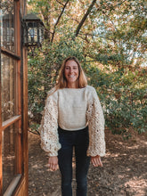 Cargar imagen en el visor de la galería, Patrón Chaleco Abril