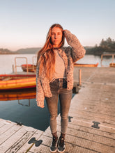 Cargar imagen en el visor de la galería, Patrón Chaleco July