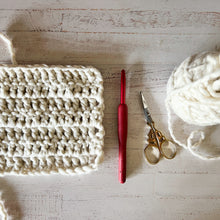 Cargar imagen en el visor de la galería, Curso Online Introducción al crochet